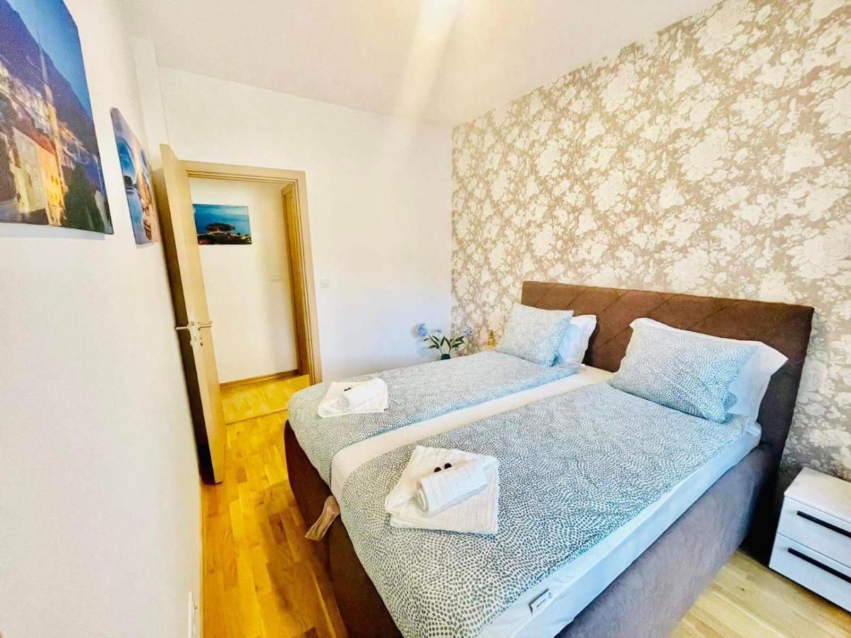 Olive Square Apartment Budva Exterior foto
